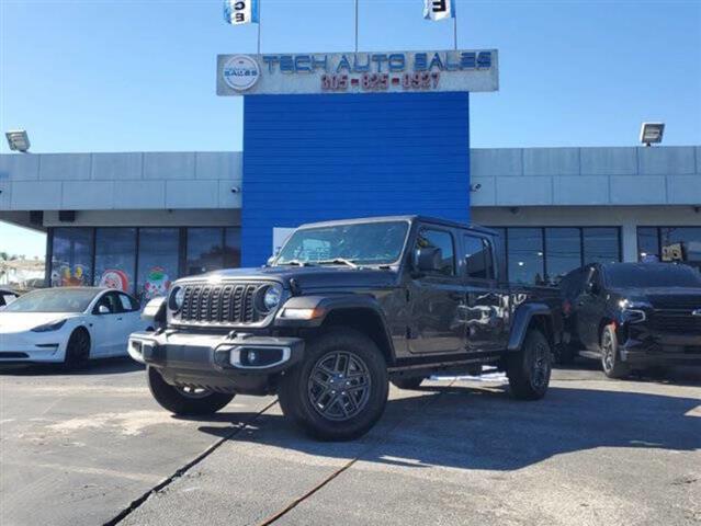 $35995 : 2024 Jeep Gladiator image 2