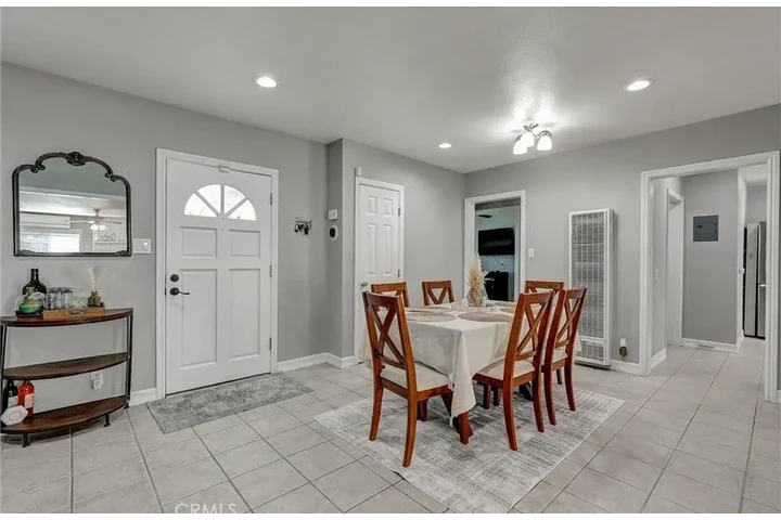 $1520 : South Gate Renta Available!!! image 3