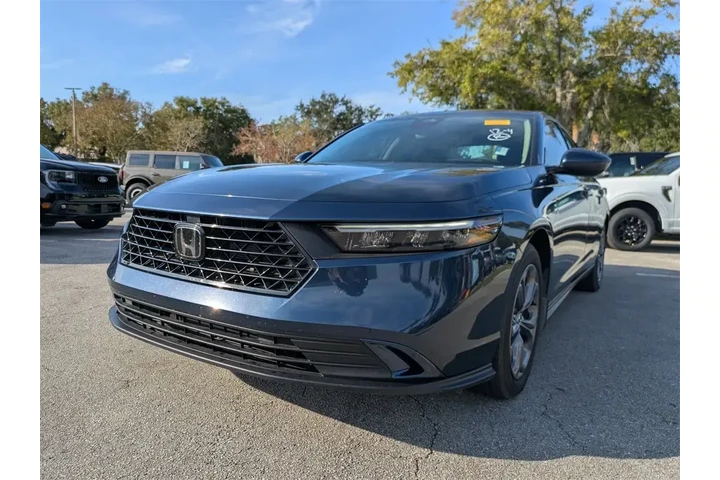 $27900 : Honda Accord 2023 EX 4dr Sed image 7