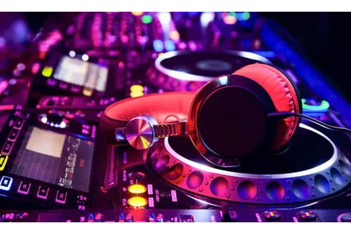 DJ y Música para Fiestas image 4