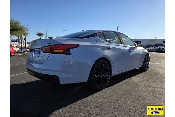 $19990 : Nissan Altima 2023 2.5 SR 4d image 8
