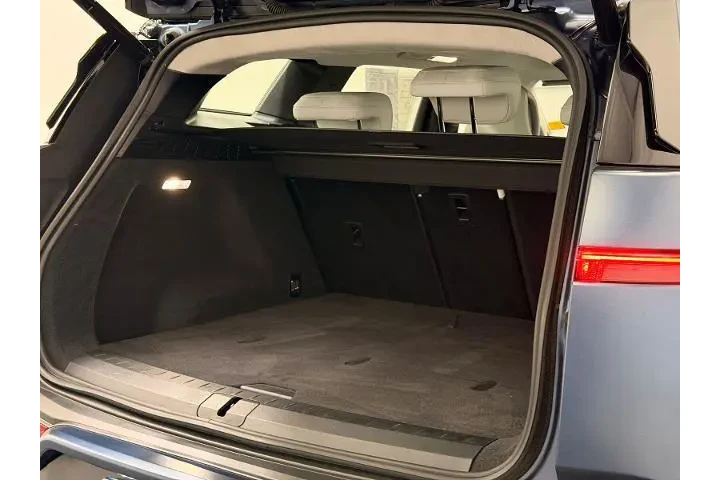 $18950 : Fisker Ocean 2023 AWD One 4d image 8