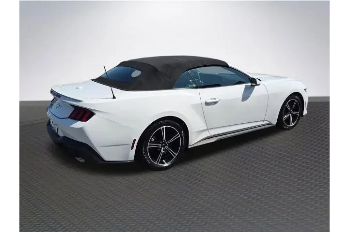 $32480 : Ford Mustang 2024 EcoBoost P image 4