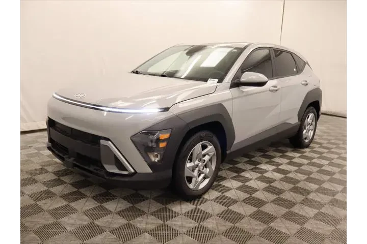 $17109 : Hyundai KONA 2024 SE 4dr Cro image 1