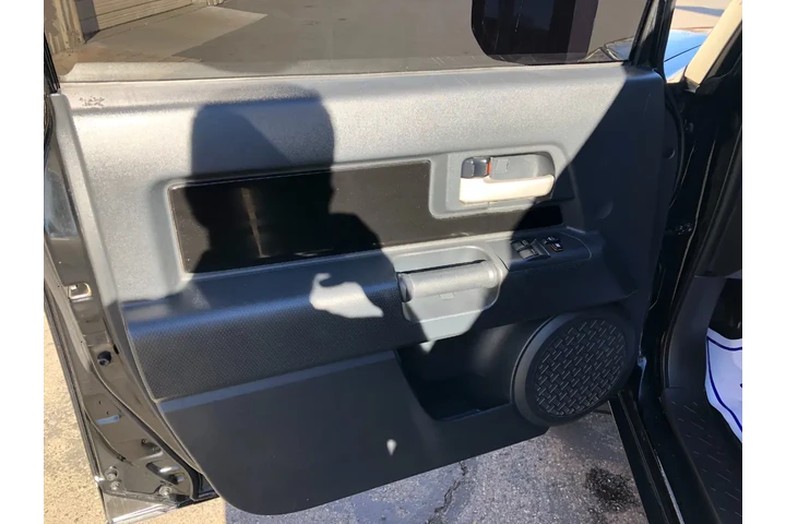 $14419 : 2011 FJ Cruiser 4WD AT image 10