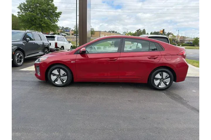 $13863 : Hyundai IONIQ Hybrid 2020 Bl image 4