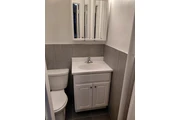 $1050 : Cuarto en Flushing en Edificio thumbnail