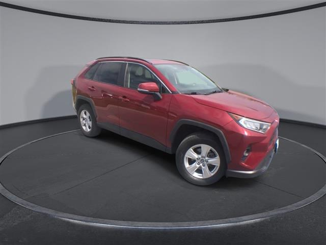 $22500 : PRE-OWNED 2019 TOYOTA RAV4 XLE image 2