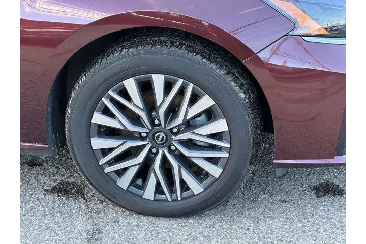 $17495 : Nissan Altima 2024 AWD 2.5 S image 6