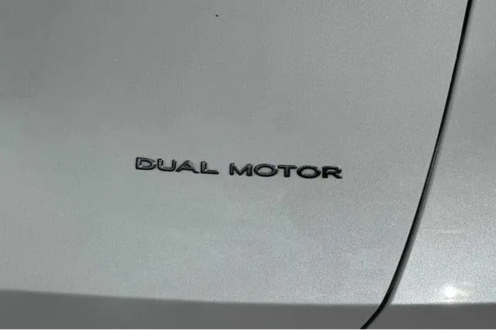 $28080 : Tesla Model Y 2020 AWD Long image 9