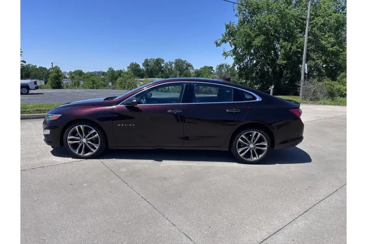 $15900 : 2020 Malibu Premier image 3