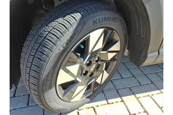 $24990 : Hyundai KONA 2025 SEL 4dr Cr image 9