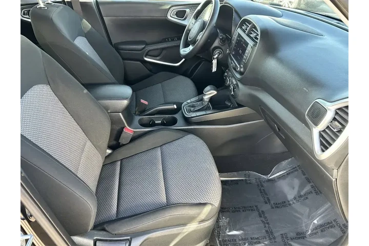 $15197 : Kia Soul 2023 S 4dr Crossove image 9