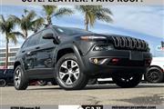 $17997 : 2018 Cherokee Trailhawk thumbnail