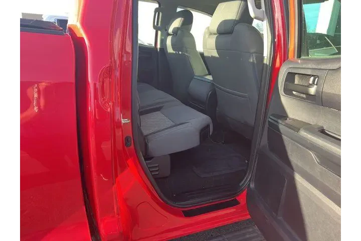 $21426 : Toyota Tundra 2014 4x4 SR 4d image 9