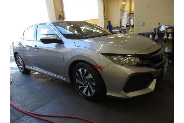 $16499 : Honda Civic 2018 LX 4dr Hatc image 4