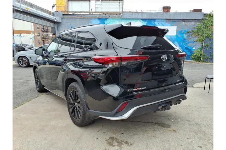 $38960 : Toyota Highlander 2023 AWD L image 5