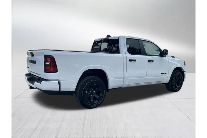 $35996 : Ram 1500 2025 4x2 Big Horn 4 image 7