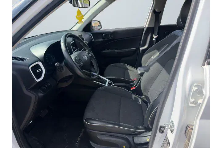$20179 : Hyundai VENUE 2022 Limited 4 image 9