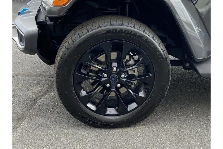 $32923 : Jeep Wrangler 2024 4x4 Sahar image 8