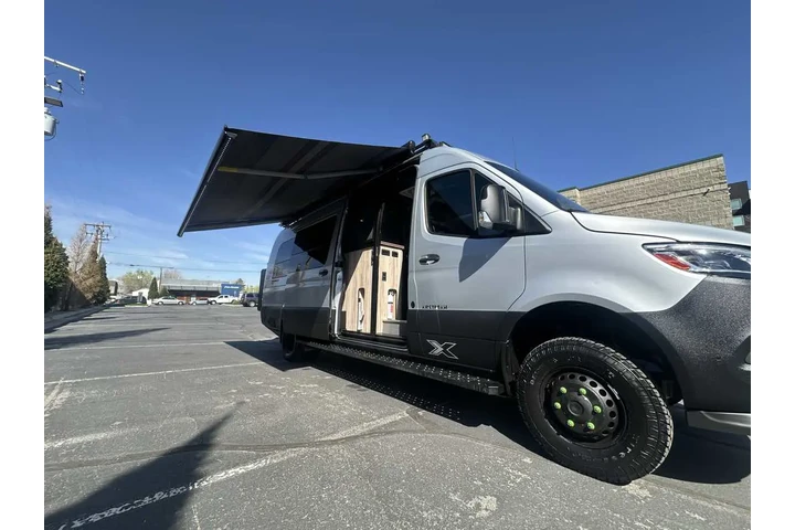 $154910 : 2022 Sprinter Cargo Van Airst image 10