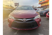 2017 Camry SE thumbnail