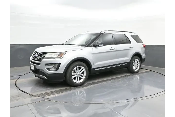 $13491 : Ford Explorer 2017 XLT 4dr S image 1