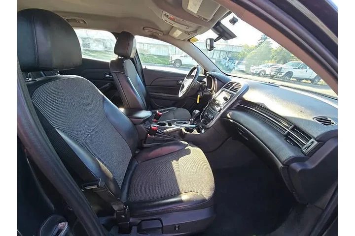 $7995 : 2015 Malibu LT image 7
