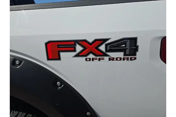 $23983 : Ford F-150 2018 4x4 King Ran image 10