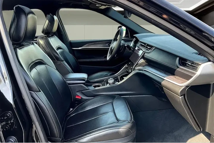 $30177 : Jeep Grand Cherokee L 2024 4 image 7