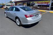 $21889 : 2022 Malibu 4dr Sdn LT thumbnail