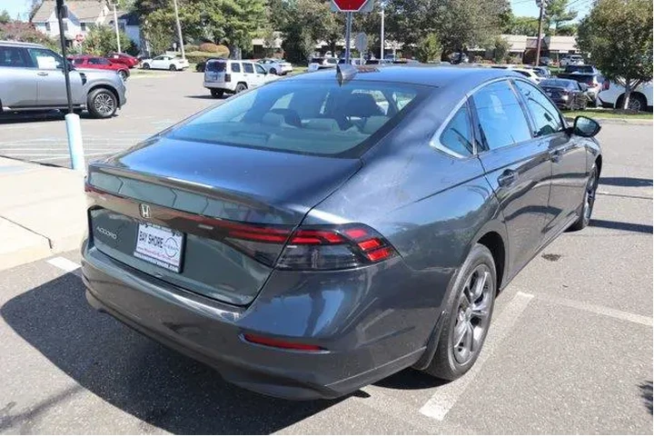 $23423 : Honda Accord 2023 EX 4dr Sed image 5