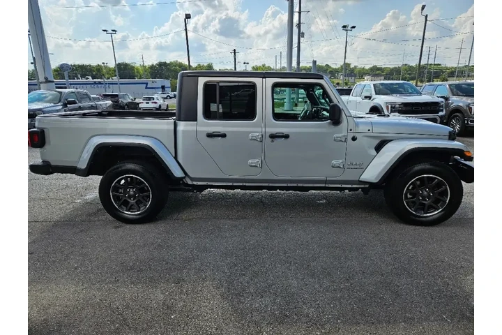 $29774 : Jeep Gladiator 2023 4x4 Over image 6