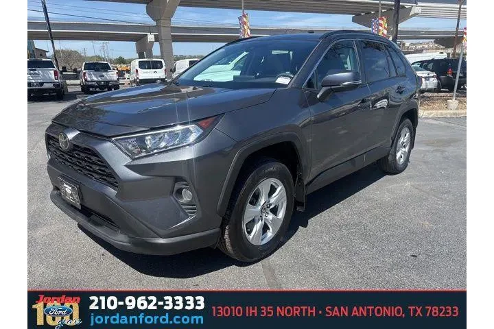 $21586 : Toyota RAV4 2021 XLE 4dr SUV image 3