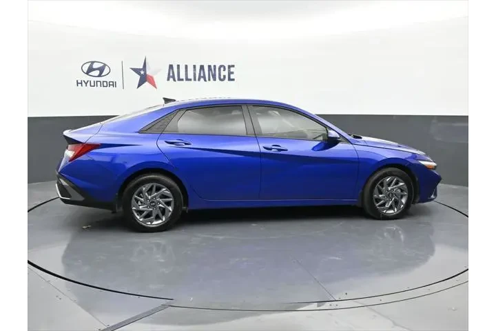 $22498 : Hyundai ELANTRA Hybrid 2025 image 9