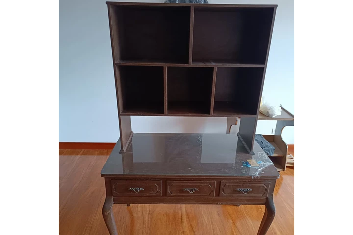 $450000 : Vendo escritorios image 1