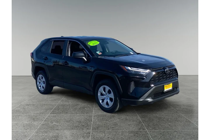 $31842 : Toyota RAV4 2025 AWD LE 4dr image 7