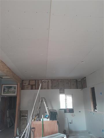 DRYWALL AND TAPING image 9