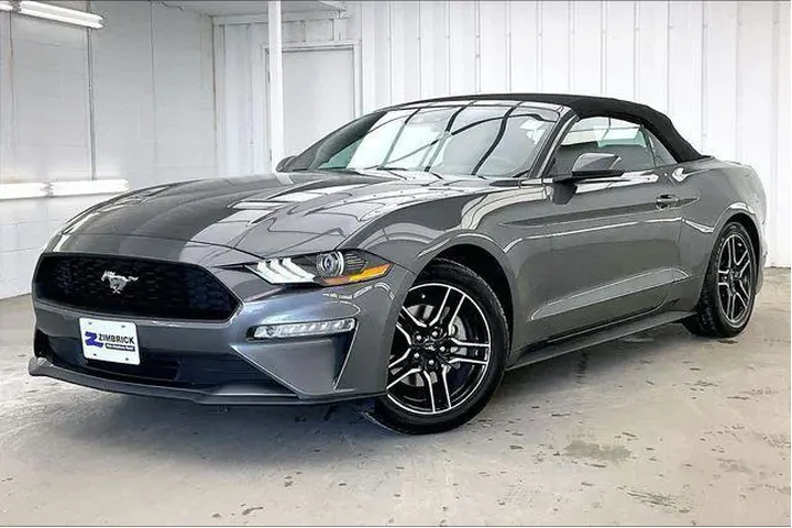 $22490 : Ford Mustang 2021 EcoBoost 2 image 2