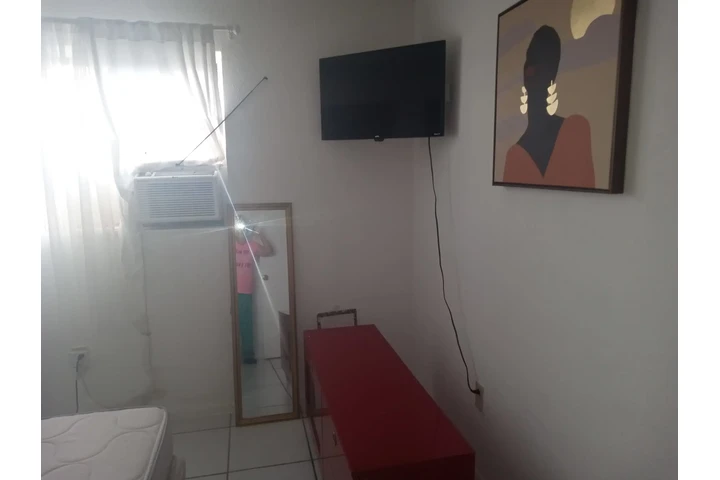 $750 : Rento habitacion image 1