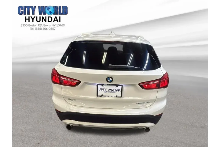 $16926 : BMW X1 2021 AWD xDrive28i 4d image 4