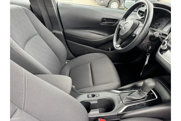 $19888 : Toyota Corolla 2024 LE 4dr S image 6