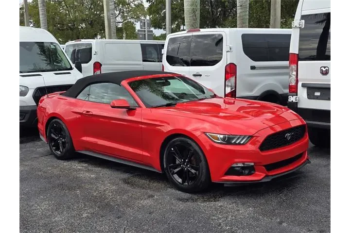 $13990 : Ford Mustang 2017 EcoBoost P image 2