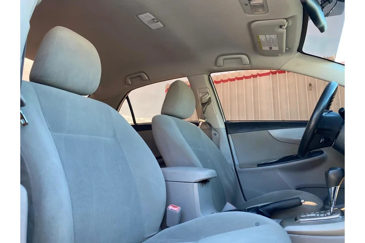 $5699 : Corolla 2013 image 4