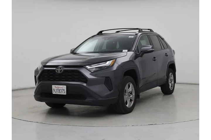 $29998 : Toyota RAV4 2023 AWD XLE 4dr image 4