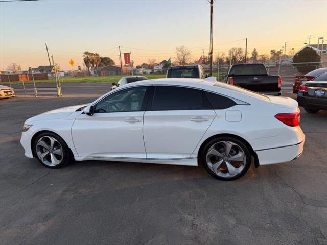 $20595 : 2018 Accord Touring image 8