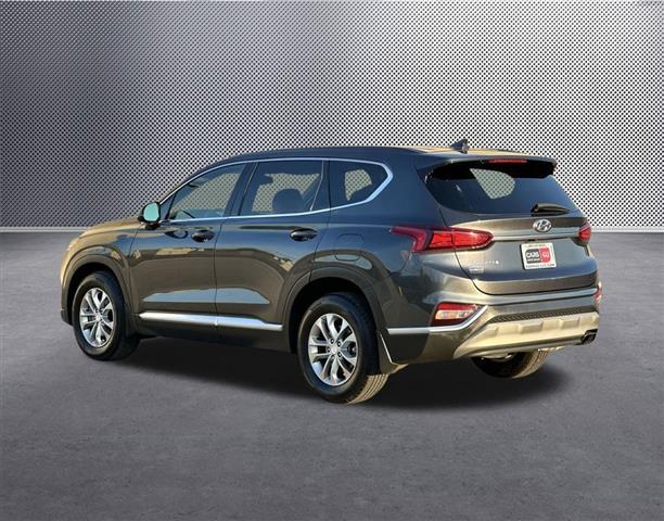 2020 Santa Fe SEL 2.4 image 5