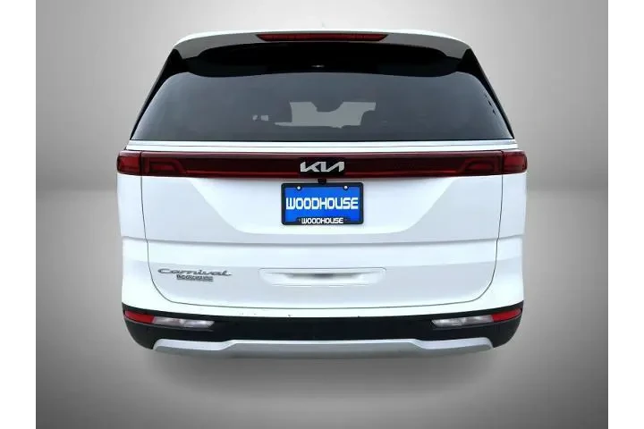 $23495 : Kia Carnival 2022 LX 4dr Min image 5