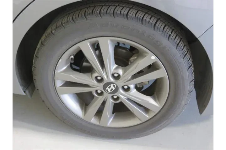 $10574 : Hyundai ELANTRA 2018 SEL 4dr image 9