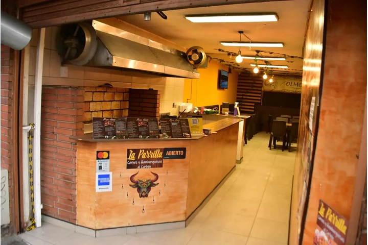 OLMOS PARRILLA RESTAURANTE image 1